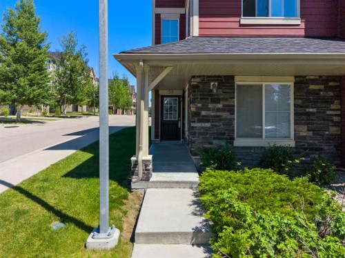 58 Evansview Road Nw, Calgary, AB - Outdoor
