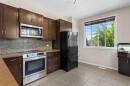 58 Evansview Road Nw, Calgary, AB  - Indoor Photo Showing Kitchen 