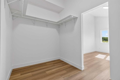 8 Diamond Valley Close, Carbon, AB - Indoor With Storage