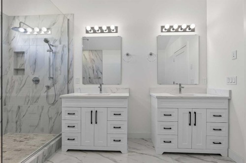 8 Diamond Valley Close, Carbon, AB - Indoor Photo Showing Bathroom