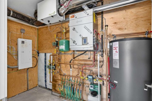 8 Diamond Valley Close, Carbon, AB - Indoor Photo Showing Basement