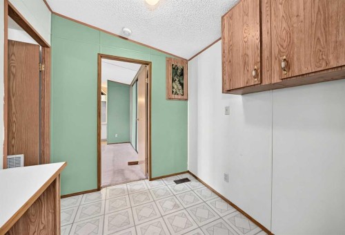 3218 Burroughs Manor Ne, Calgary, AB 