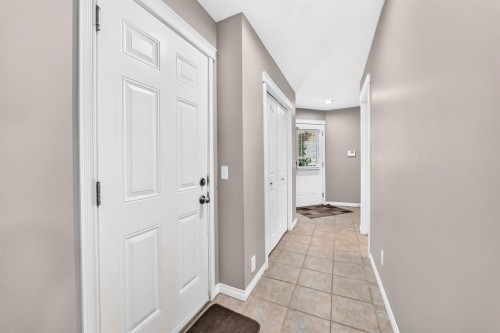 142 Strathmore Lakes Place, Strathmore, AB - Indoor Photo Showing Other Room