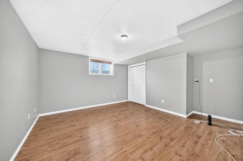 142 Strathmore Lakes Place, Strathmore, AB - Indoor Photo Showing Other Room