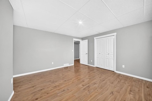 142 Strathmore Lakes Place, Strathmore, AB - Indoor Photo Showing Other Room