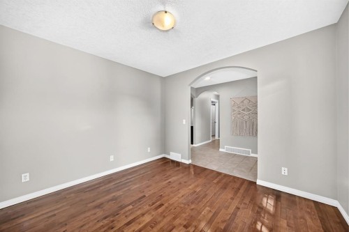 142 Strathmore Lakes Place, Strathmore, AB - Indoor Photo Showing Other Room