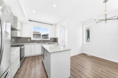 41 Corner Glen Row Ne, Calgary, AB - Indoor Photo Showing Kitchen With Upgraded Kitchen