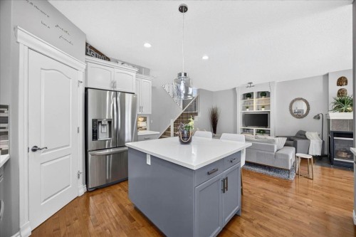 13 Covepark Bay Ne, Calgary, AB 