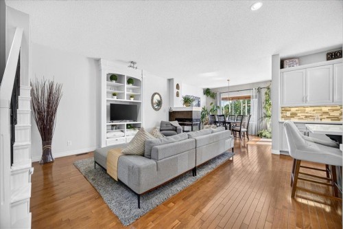 13 Covepark Bay Ne, Calgary, AB 