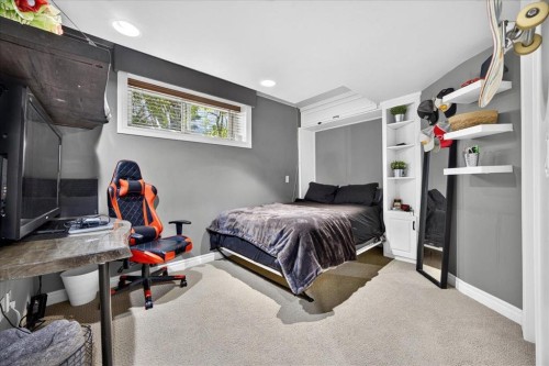 13 Covepark Bay Ne, Calgary, AB 