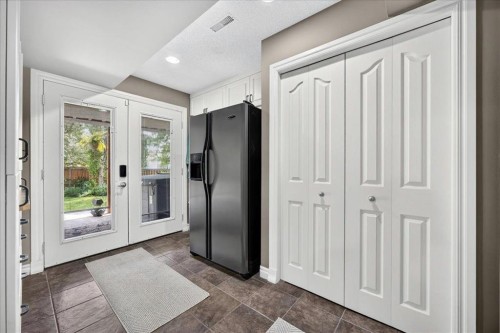13 Covepark Bay Ne, Calgary, AB 