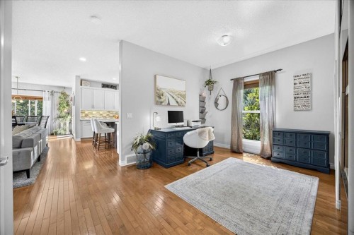 13 Covepark Bay Ne, Calgary, AB 