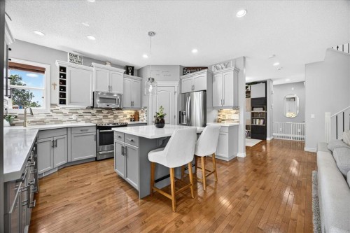 13 Covepark Bay Ne, Calgary, AB 