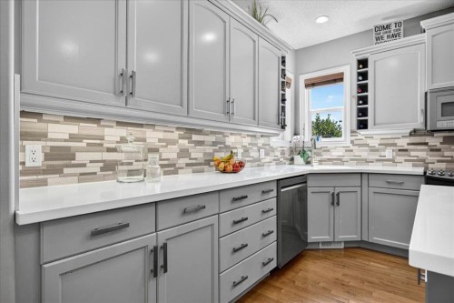 13 Covepark Bay Ne, Calgary, AB 