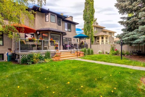 367 Woodbriar Circle Sw, Calgary, AB 