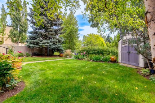 367 Woodbriar Circle Sw, Calgary, AB 