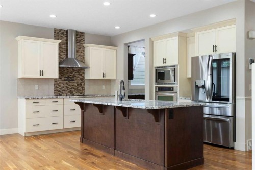 16 Auburn Sound Crescent Se, Calgary, AB - Indoor Photo Showing Kitchen With Upgraded Kitchen