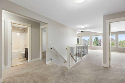 16 Auburn Sound Crescent Se, Calgary, AB - Indoor Photo Showing Other Room