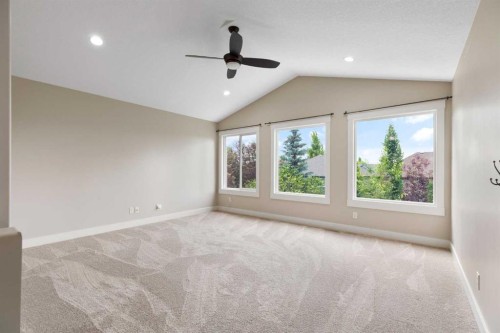 16 Auburn Sound Crescent Se, Calgary, AB - Indoor Photo Showing Other Room