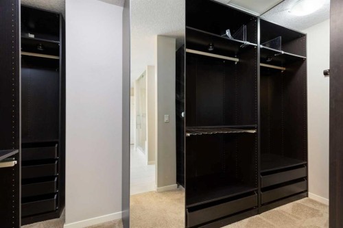16 Auburn Sound Crescent Se, Calgary, AB - Indoor Photo Showing Other Room