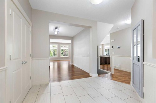 16 Auburn Sound Crescent Se, Calgary, AB - Indoor Photo Showing Other Room