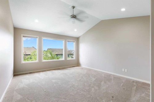 16 Auburn Sound Crescent Se, Calgary, AB - Indoor Photo Showing Other Room