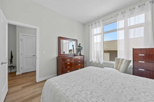 54 Iris Crescent, Okotoks, AB 