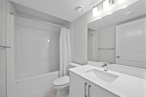 54 Iris Crescent, Okotoks, AB 