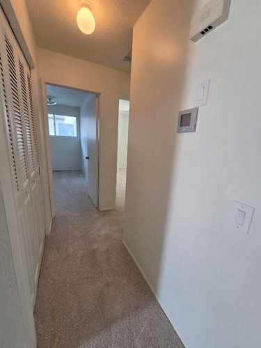 5936 Dalmead Crescent Nw, Calgary, AB - Indoor Photo Showing Other Room