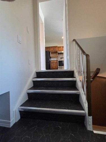 5936 Dalmead Crescent Nw, Calgary, AB - Indoor Photo Showing Other Room