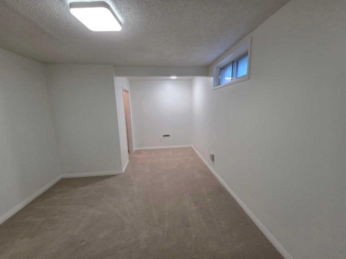 5936 Dalmead Crescent Nw, Calgary, AB - Indoor Photo Showing Other Room