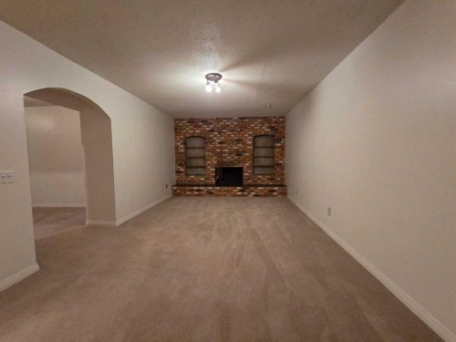 5936 Dalmead Crescent Nw, Calgary, AB - Indoor Photo Showing Other Room