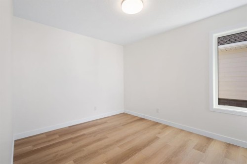 53 Versant Point Sw, Calgary, AB - Indoor Photo Showing Other Room