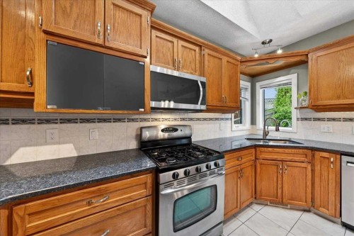 86 Douglas Woods Close Se, Calgary, AB 