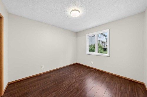 86 Douglas Woods Close Se, Calgary, AB 