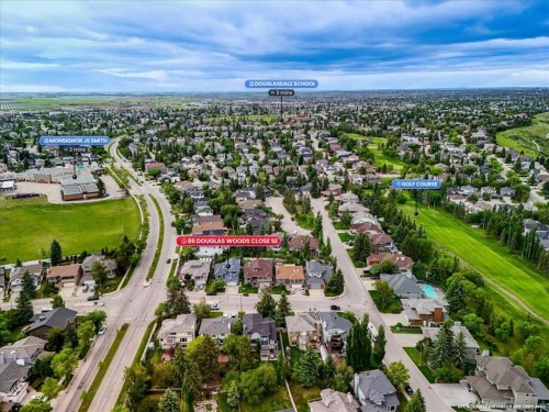 86 Douglas Woods Close Se, Calgary, AB 