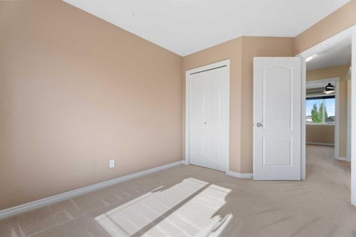 40 Cimarron Grove Drive, Okotoks, AB - Indoor Photo Showing Other Room