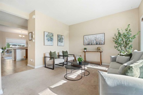 40 Cimarron Grove Drive, Okotoks, AB - Indoor Photo Showing Living Room