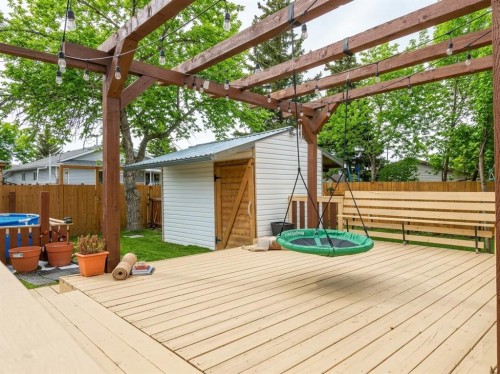 80 Taylor Way Se, Airdrie, AB - Outdoor With Exterior