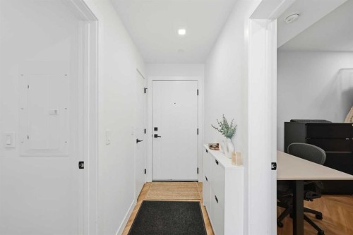 315-8445 Broadcast Avenue Sw, Calgary, AB 