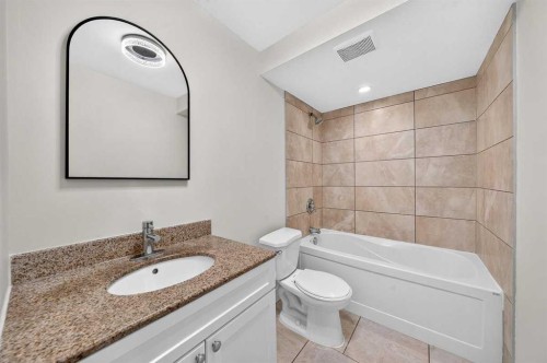 11-2117 16 Street, Calgary, AB 