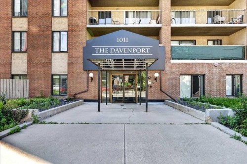 204-1011 12 Avenue Sw, Calgary, AB - Outdoor With Balcony