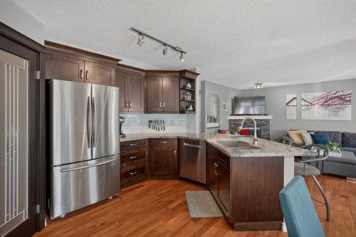 13 Coventry Way Ne, Calgary, AB - Indoor Photo Showing Kitchen