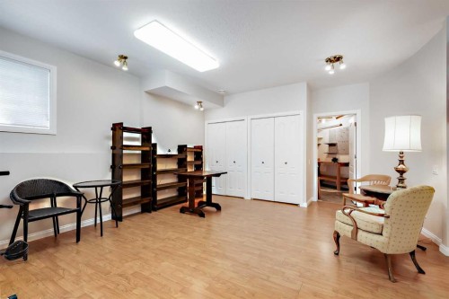 66 Royal Manor Nw, Calgary, AB 