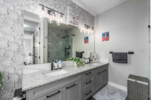 46 Yorkstone Way Sw, Calgary, AB - Indoor Photo Showing Bathroom