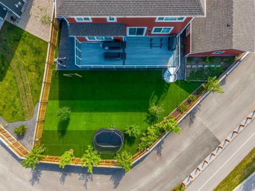 46 Yorkstone Way Sw, Calgary, AB - Outdoor