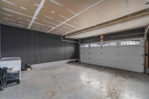 46 Yorkstone Way Sw, Calgary, AB - Indoor Photo Showing Garage