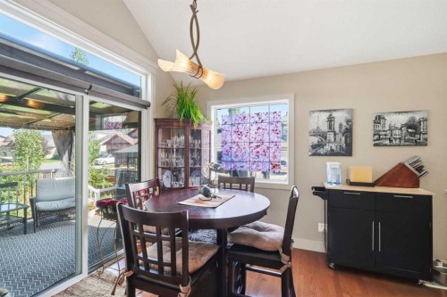 260 Willow Ridge Manor Sw, Diamond Valley, AB - Indoor Photo Showing Dining Room