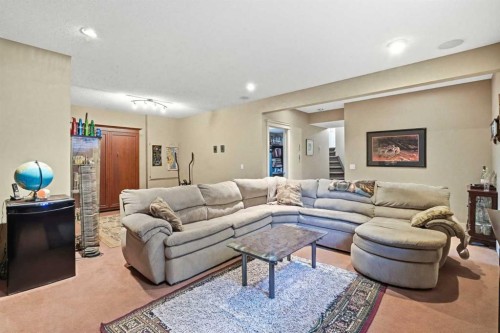 260 Willow Ridge Manor Sw, Diamond Valley, AB - Indoor Photo Showing Living Room