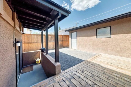8004 Ranchview Drive Nw, Calgary, AB 